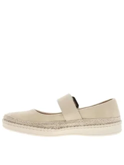 Ballerines beiges avec une sangle à boucle à ardillon et à semelle plate