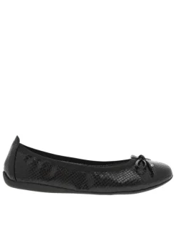 Ballerines élastiquées en simili cuir serpent noir à semelle antidérapante plate