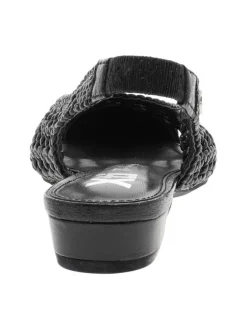 Ballerines noires avec un talon décroché bas et arrière ouvert