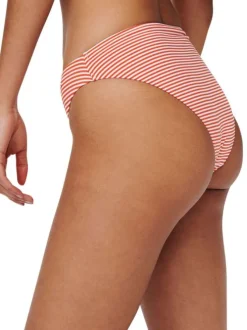 Bas de maillot de bain rouge avec des motifs rayures blanches
