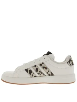 Baskets avec imprimé léopard à talon plat avec des lacets blancs