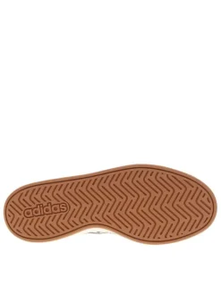 Baskets avec imprimé léopard à talon plat avec des lacets blancs