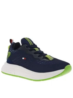 Baskets basses bleues avec microperforations sur la tige et l'empeigne