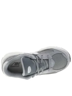 Baskets running 2002 grises à talon plat avec un empiècement nubuck