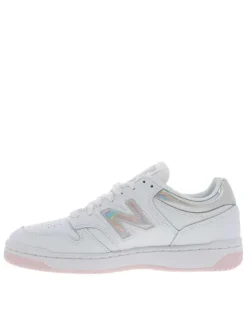 Baskets skate en cuir blanches avec semelle à talon plat et empiècements chromés