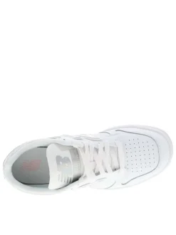 Baskets skate en cuir blanches avec semelle à talon plat et empiècements chromés