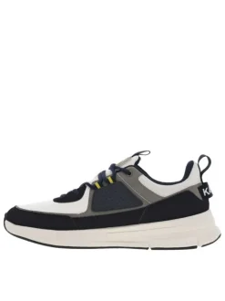 Baskets basses bleu marine, grises, blances et jaunes avec lacets