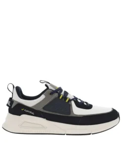 Baskets basses bleu marine, grises, blances et jaunes avec lacets