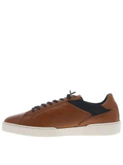Baskets basses cognac en cuir avec semelle plat à lacets élastiqués