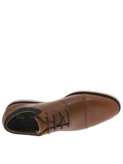 Baskets basses derbies en cuir cognac avec des lacets ronds marine