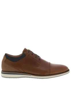Baskets basses derbies en cuir cognac avec des lacets ronds marine