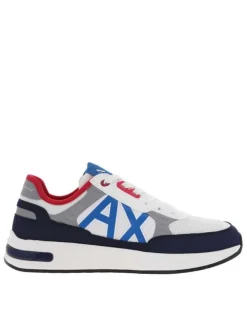 Baskets basses running blanches avec des lacets plats et patchwork