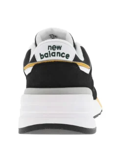 Baskets basses running 997 en cuir nubuck et en mesg noires à lacets plats
