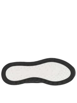 Baskets basses running noires en slip-on avec des lacets plats