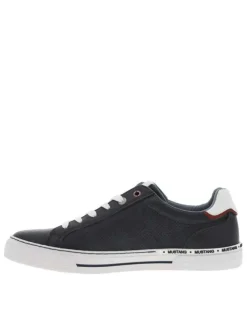 Baskets basses tennis bleu marine avec des lacets plats blancs et un zip latéral