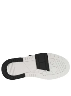 Baskets basses tennis en cuir blanches avec lacets plats et logo sur le côté