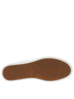 Baskets basses tennis en cuir blanches et marine avec des lacets plats