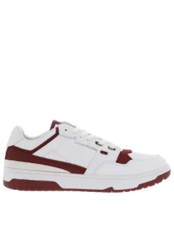 Baskets basses tennis en cuir bordeaux et blanches avec des lacets plats