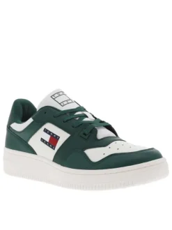 Baskets basses tennis en cuir vertes et blanches avec des lacets plats