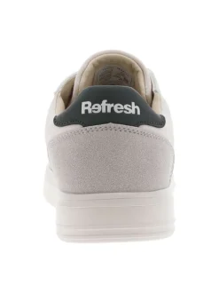 Baskets basses tennis vertes, grises et blanches avec des lacets plats