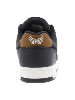 Baskets bleu marine à talon plat pourvues du logo de la marque