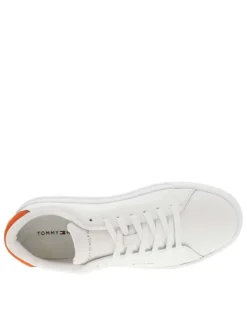 Baskets en cuir blanches avec lacets plats et empiècement en daim