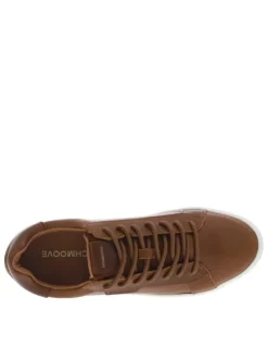 Baskets en cuir cognac à talon plat avec une languette en daim