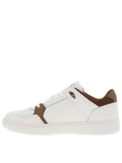 Baskets en cuir écrues avec doublure contrastée marron et lacets plats