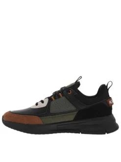 Baskets kaki à talon plat pourvues du logo de la marque