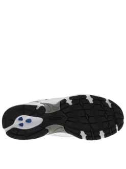 Baskets multisport blanches avec empiècements en maille résille
