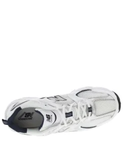 Baskets multisport blanches avec empiècements en maille résille