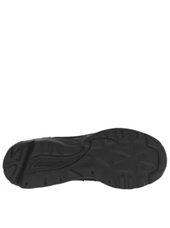 Baskets noires avec semelle crantée pourvues d’empiècements en cuir nubuck