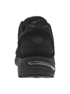 Baskets noires avec semelle crantée pourvues d’empiècements en cuir nubuck