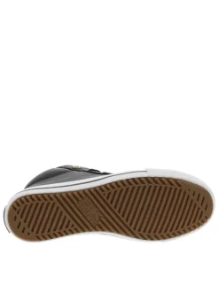 Baskets noires à lacets plats avec contrefort renforcé et semelle à reliefs