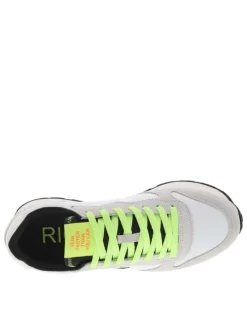 Baskets running blanches et beiges à lacets plats jaune fluorescents