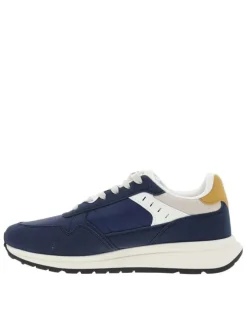 Baskets running bleu marine avec un talon plat et des lacets