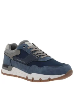 Baskets running bleu marine avec un talon plat et des lacets