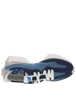 Baskets running bleu marine à semelles plates texturées et à lacets plats