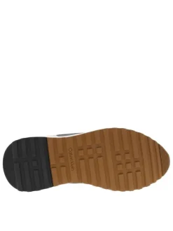 Baskets running en cuir blanches et crème avec des empiècements en cuir nubuck