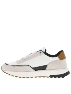Baskets running en cuir blanches et crème avec des empiècements en cuir nubuck