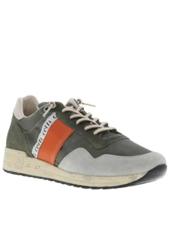 Baskets running en cuir kaki avec des motifs sur la semelle et des lacets ronds