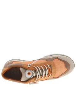 Baskets running en cuir orange à talon plat et à lacets élastiqués avec noeuds