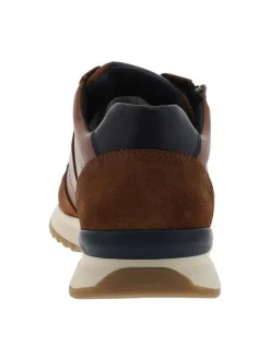Baskets running en cuir tan à talon plat avec des lacets et un et zip latéral