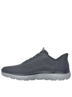 Baskets running grises à semelle plate avec une fermeture slip-on