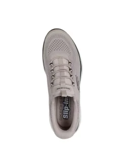 Baskets running taupe à semelle plate avec une fermeture slip-on