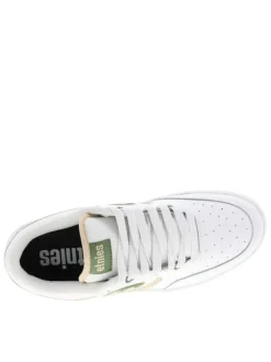 Baskets skate blanches à talon plat avec un logo en relief au talon