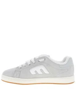 Baskets skate en cuir grises avec un talon plat et des lacets