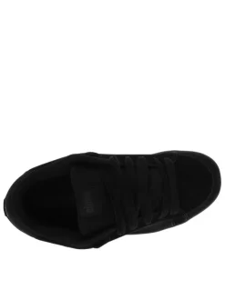 Baskets skate en cuir noires avec un talon plat et des lacets