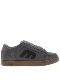 Baskets skate grises à talon plat avec des lacets et une languette large