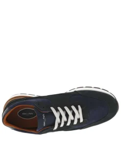Baskets style running en cuir bleu marine à semelle semi-compensée et lacets